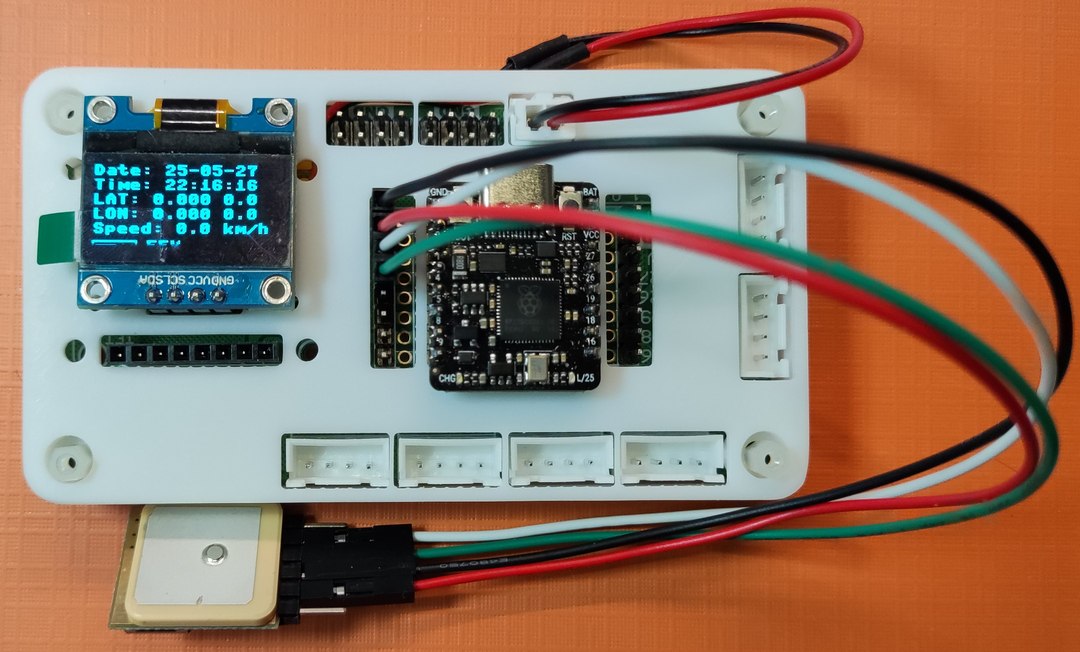 gps_clock_battery.jpg gps_clock_battery.jpg